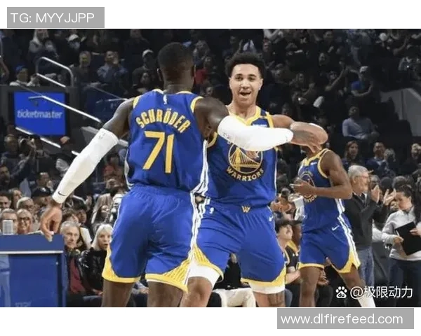 2015年11月3日勇士与灰熊的激烈对决回顾与精彩瞬间分析