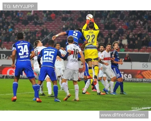 悉尼流浪与西部联的激烈对决展现澳超精彩瞬间与球队风采 悉尼流浪与西部联的激烈对决展现澳超精彩瞬间与球队风采