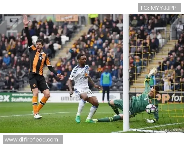 曼联主场迎战西布朗全力争胜期待精彩对决 曼联主场迎战西布朗全力争胜期待精彩对决