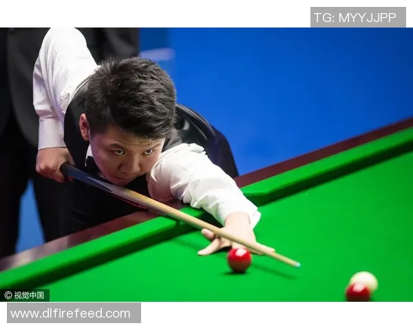 丁俊晖与周跃龙巅峰对决精彩瞬间回顾与分析 丁俊晖与周跃龙巅峰对决精彩瞬间回顾与分析