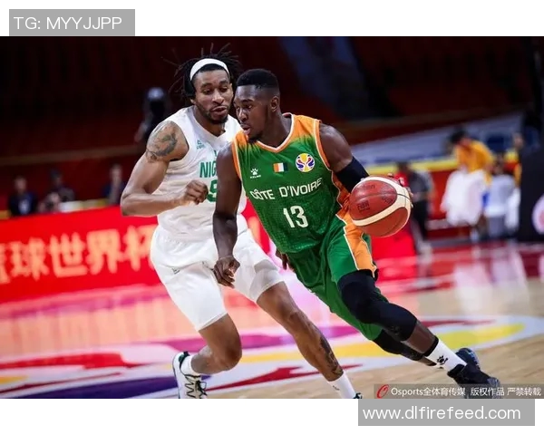 南非男篮与俄罗斯男篮激战正酣谁将赢得这场精彩对决 南非男篮与俄罗斯男篮激战正酣谁将赢得这场精彩对决