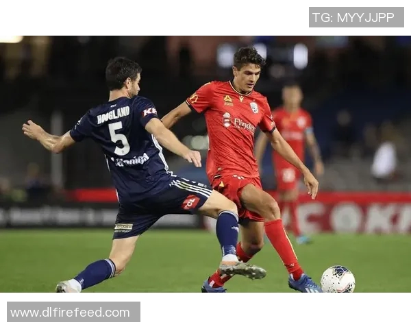 墨尔本胜利与西方联的激烈对决展现足球魅力与团队精神