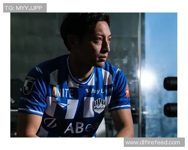 山形山神与冈山绿之战激烈对决展现足球魅力与团队精神